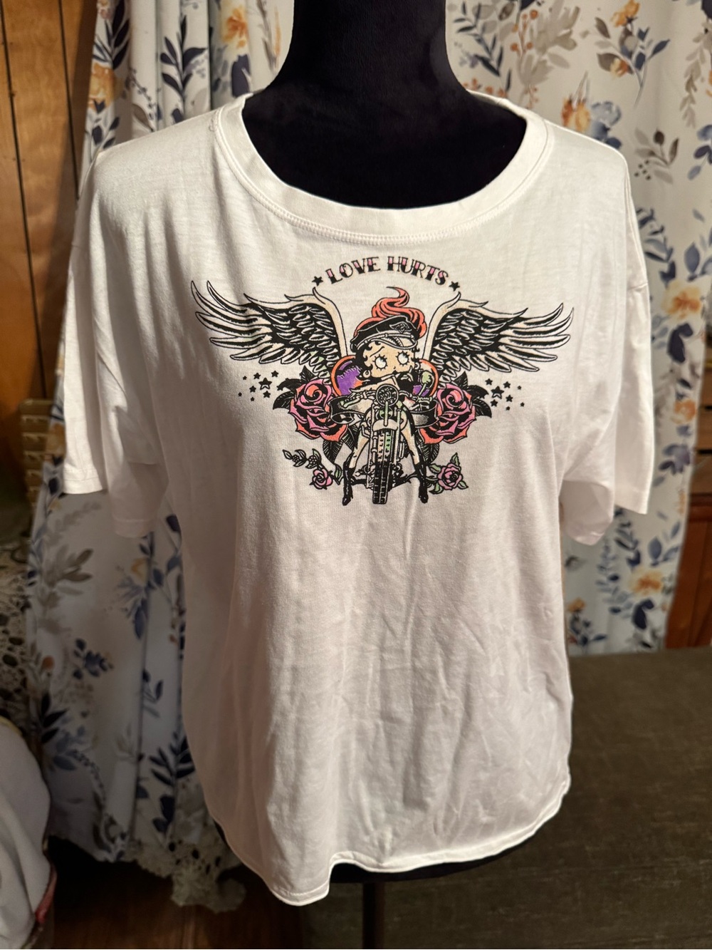 Love Hurts Winged Motorcycle Graphic Tee - White